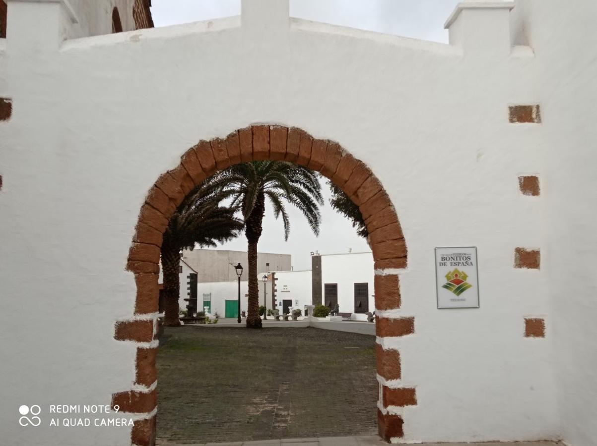Precioso Apartamento Con Terraza En Teguise Teguise  Zewnętrze zdjęcie